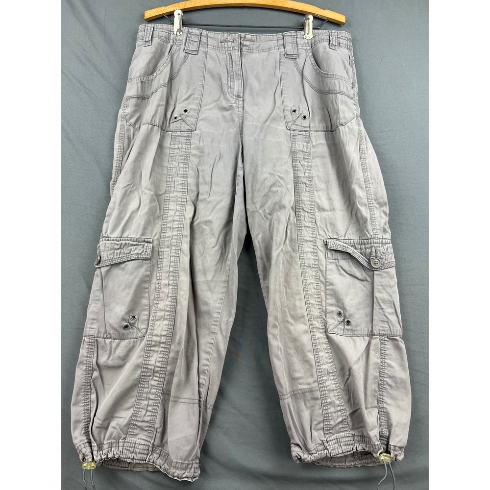 Style & Co Cargo Capri Pants Womens 10 Grey Cropped Utility Drawstring Hem Good